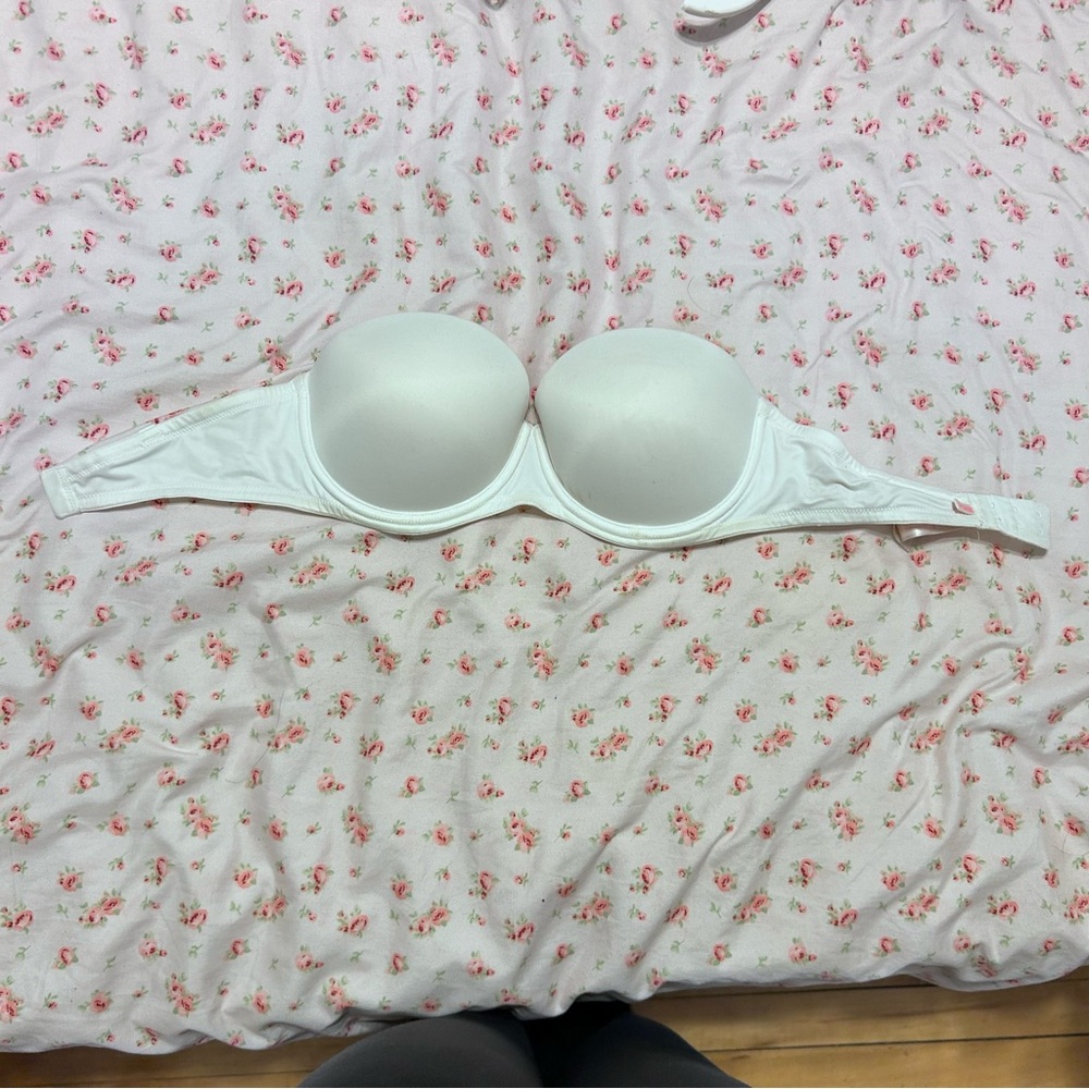 white strapless push up bra 32d